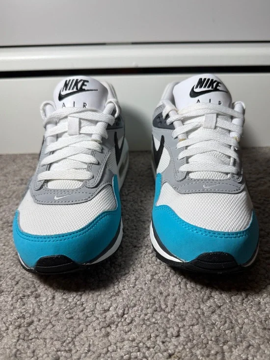 Nike Low-Top Sneakers in White, Gray & Blue-Teal
