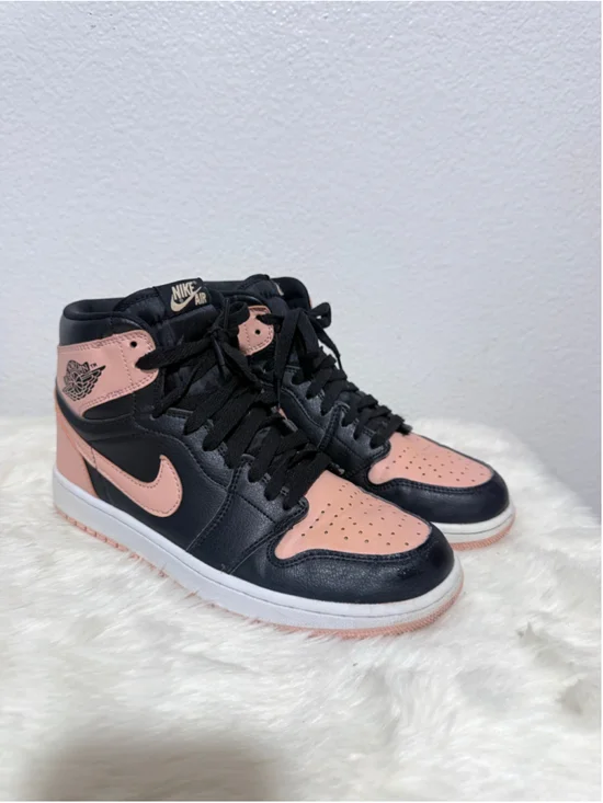 Unisex Nike Air Jordan 1 High Sneakers Black and Pink Mens 7. Women’s 8.5