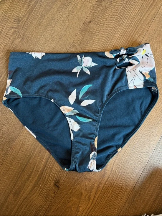 Athleta High-Waisted Floral Swim Bikini Bottoms Size M Navy Blue Bluebell Print
