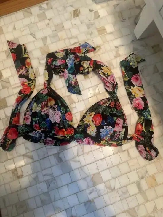 Seafolly floral bikini Beautiful and stylish...
