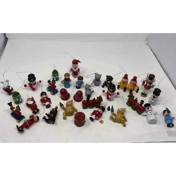 Lot 32 Vintage Mini Wooden Hand Painted Christmas Tree Ornaments multiple sets‎