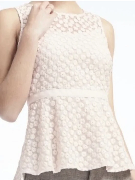 Banana Republic Women's Cream Embroidered/Eyelet Sleeveless Peplum Top