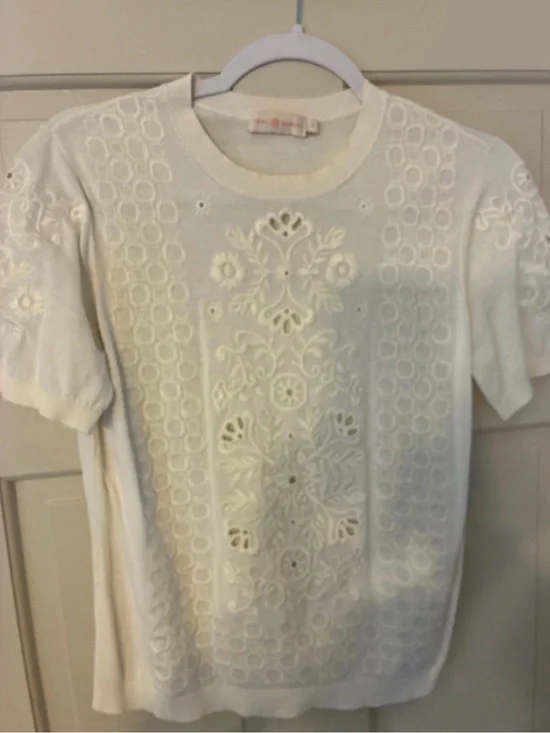 Tory Burch Cream Embroidered Short Sleeve Knit Sweater Top - Size S/P