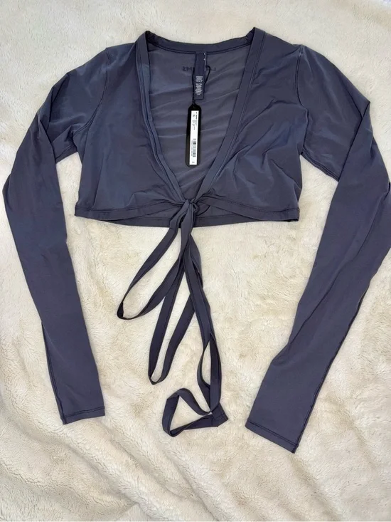 NikeSKIMS Weightless Layers Wrap Top XS Lead NWT Limited Edition