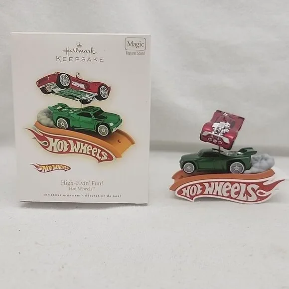 Ornament Hallmark Keepsake High-Flyin' Fun Hot Wheels Magic Sound 2009 Cars NEW