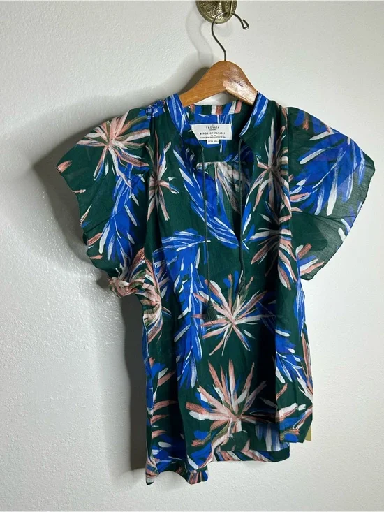 NWT Trovata Birds of Paradis Cotton Ramie Short Sleeve Lightweight Blouse Top