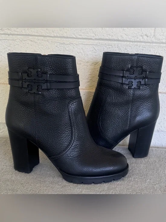 Tory Burch Leigh Lug Sole Bootie in Black Size 7.5