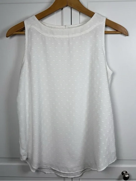 Classic Sleeveless Eyelet Blouse - White