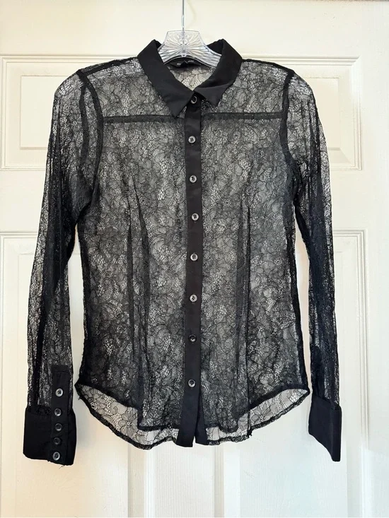 Max & Mia Black Sheer Lace Button Down Blouse Size S