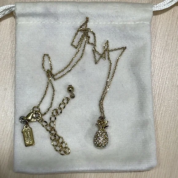 ♠️ Kate Spade Gold Pineapple Pendant Necklace