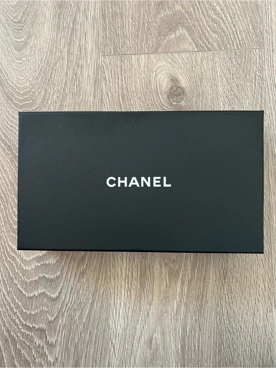 Chanel Box (BB391)