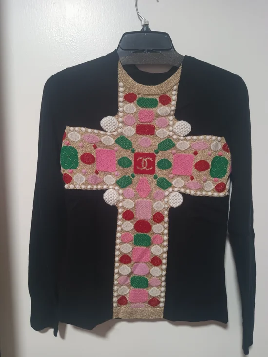 CHANEL Black Crewneck Sweater with Cross Motif Size 34 XS