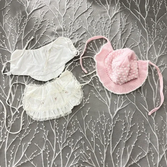 Vtg 3pc Baby Access Lot Pink Heart Knit Bonnet Lace Ruffle Floral & White Bonnet