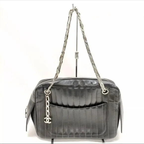 Chanel Vtg Black Vertical Quilted Leather Mademoiselle Ligne Camera Shoulder Bag