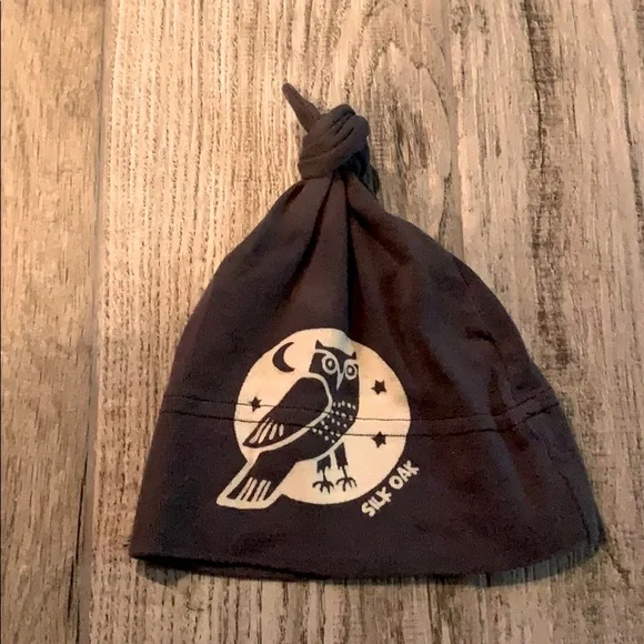 American Apparel owl hat, one size
