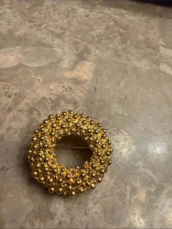 Vintage Anne Klein Circle brooch with texture gold tone