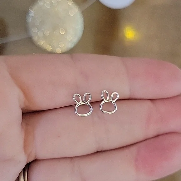 🔥LAST PAIR🔥 BUNNY STUD EARRINGS