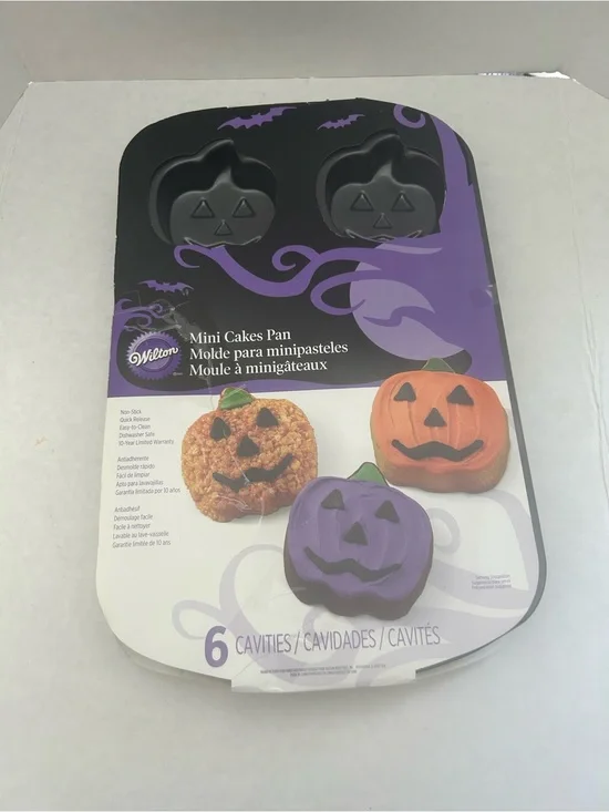 Wilton Jack O’Lantern Pumpkin Mini Cakes Non Stick Pan/Mold 6 Molds NWWT