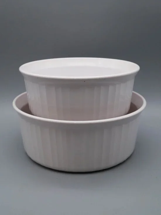 Lot of 2 Corning Ware French White Round Casserole Dishes 2.5L 1.6L F-1-B F-5-B