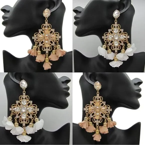 ✨🆕✨ Unique Bold Statement BoHo Flower Rhinestones Tassel Earrings✨