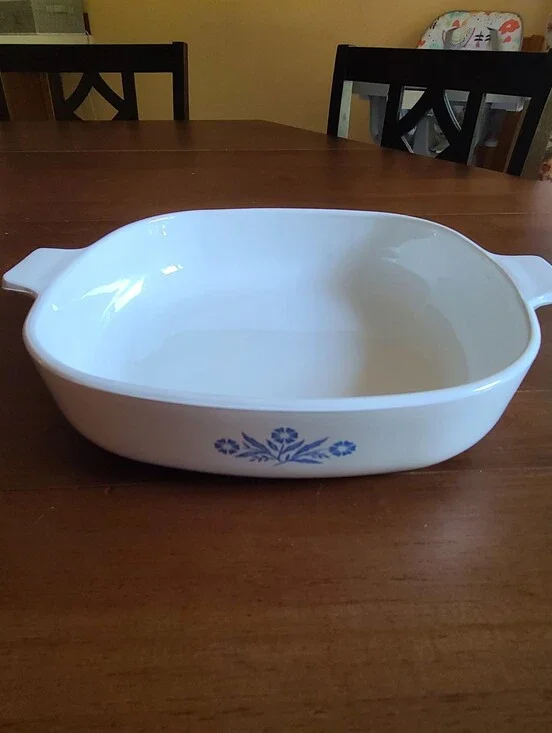 Vintage CorningWare Blue Cornflower 9