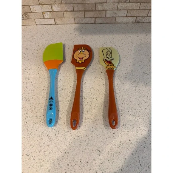 Disney  Baking‎ Spatula Set – Beauty and the Beast / goofy