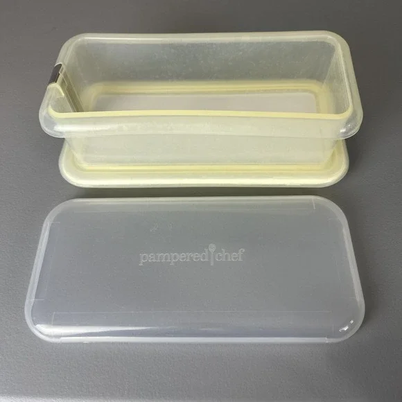 Pampered Chef refrigerator-freezer Ice Cream Cake Pan Discontinued 2022-  #1551