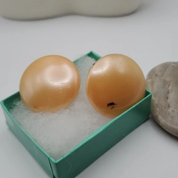 Antique peach saucer screwback‎ earrings  E127