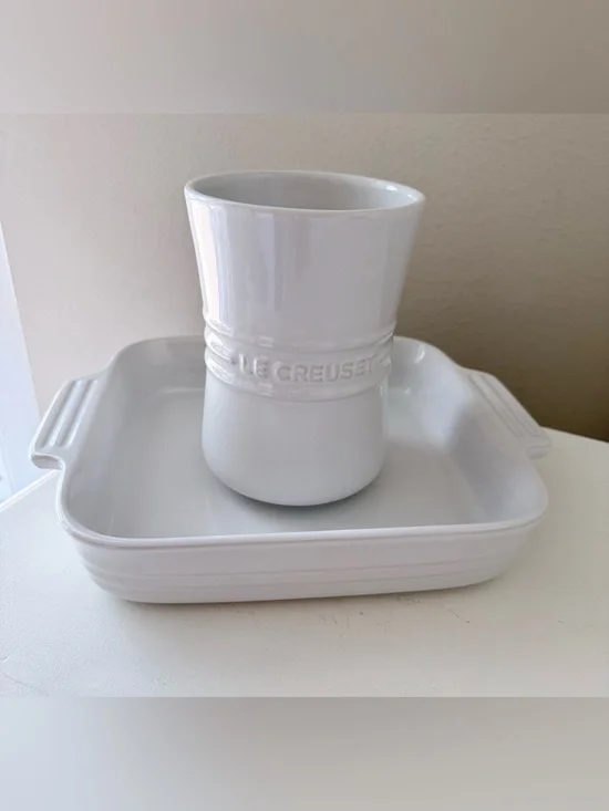 Le Creuset | Lot 2 | 9”x9” White Square Baking Dish & Revolution Utensil Crock