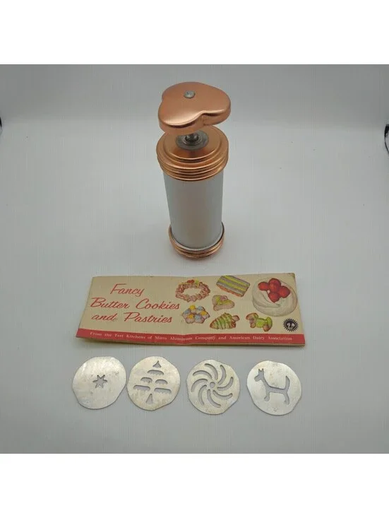 Vintage Mirro Cookie Press w/4 Design Discs & Recipe Booklet
