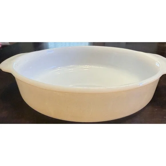 Vintage Fire King Peach Lusterware 8 in round baking Casserole Pan #450