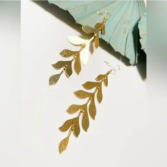 Gold leaf earrings #469