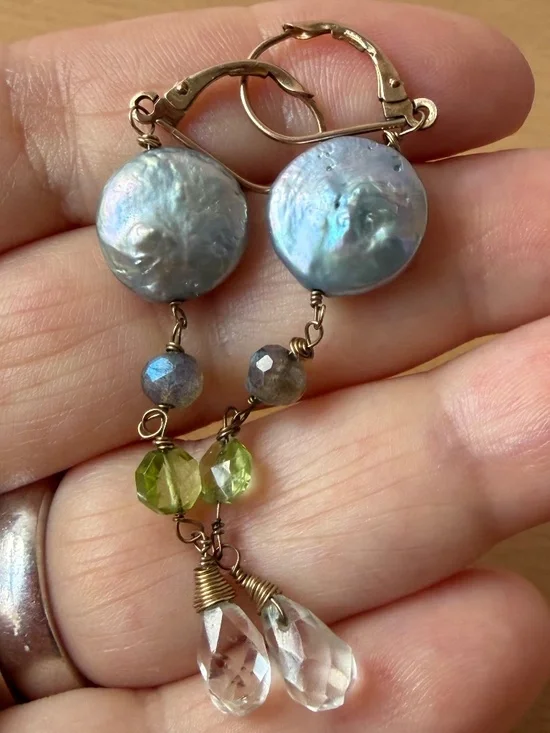 VINTAGE 14KGOLD FILLED BLUE KESHI PEARL LABRADORITE PERIDOT DROP DANGLE EARRINGS