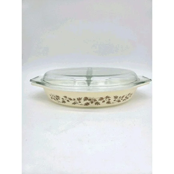 Vintage Pyrex 942C Golden Acorn 1 1/2 qt Covered Divided Casserole 50s 60s