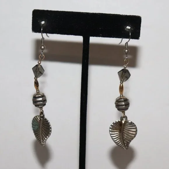 🍃 Vintage Silver Leaf Dangle Earrings – 3