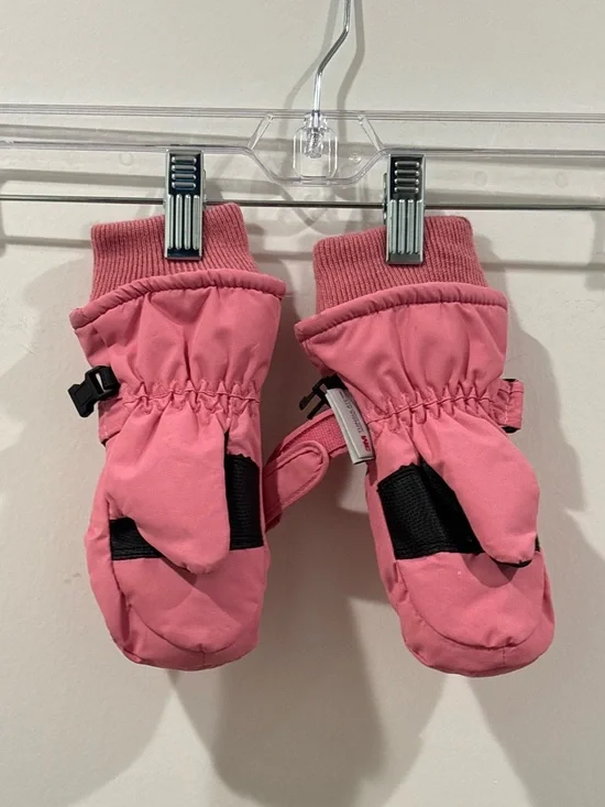 Wildbreakers by Zelda Matilda hot pink snow mittens