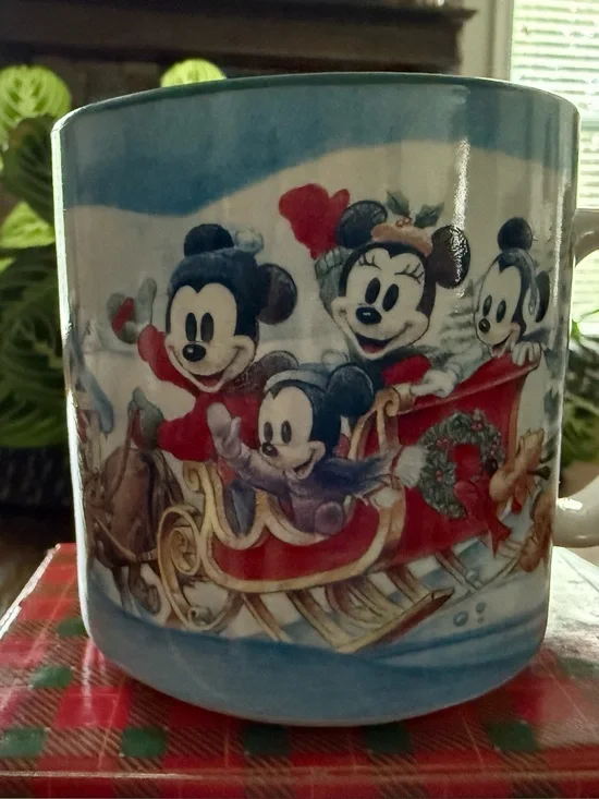 Vintage 1996 Mickey's Winter Wonderland Ceramic Coffee Mug