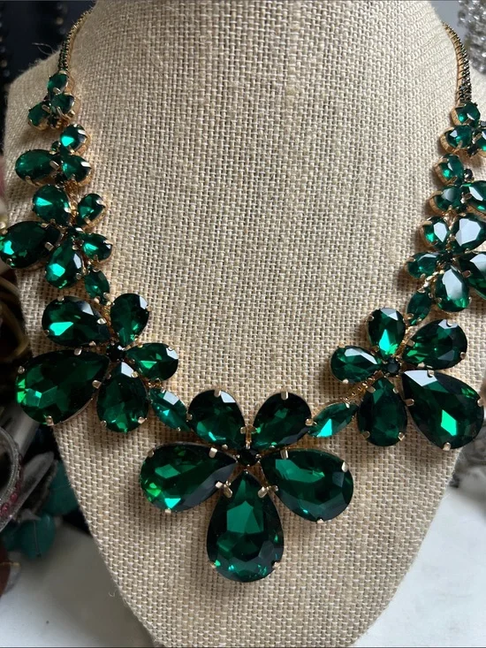 Emerald Teardrop Statement Necklace - Green  Floral Bib