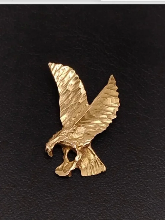 14k Solid Gold Eagle in Flight 19 Inch Necklace