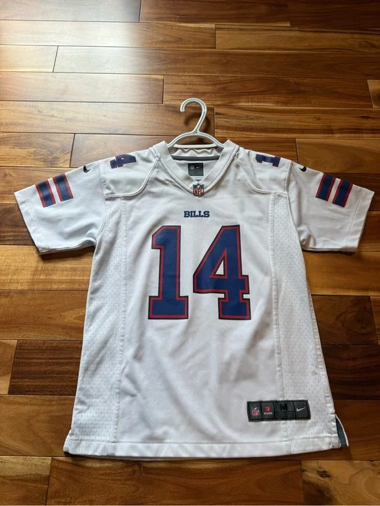 Boys Nike Stefon Diggs #14 Buffalo Bills Jersey White & Blue Medium