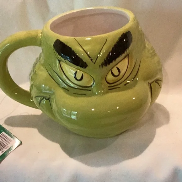Grinch Christmas mug