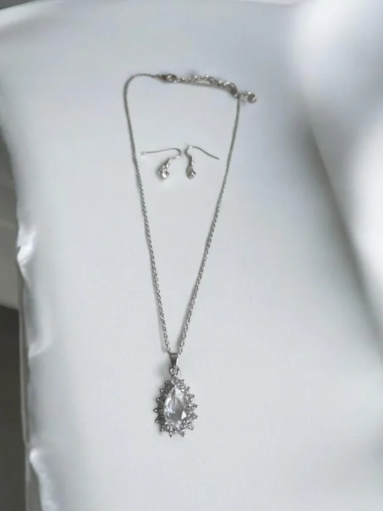paparazzi Silver Teardrop Crystal Pendant Necklace with Matching Hooks