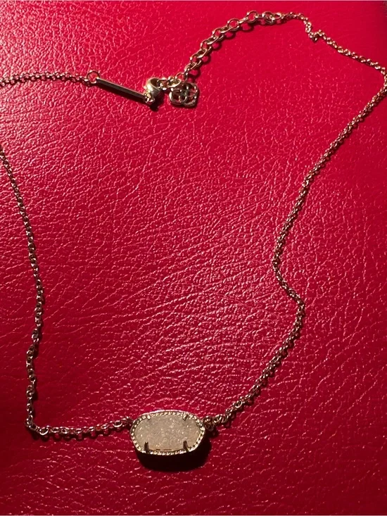 Kendra Scott Elisa druzy pendant necklace worn less than 5 times