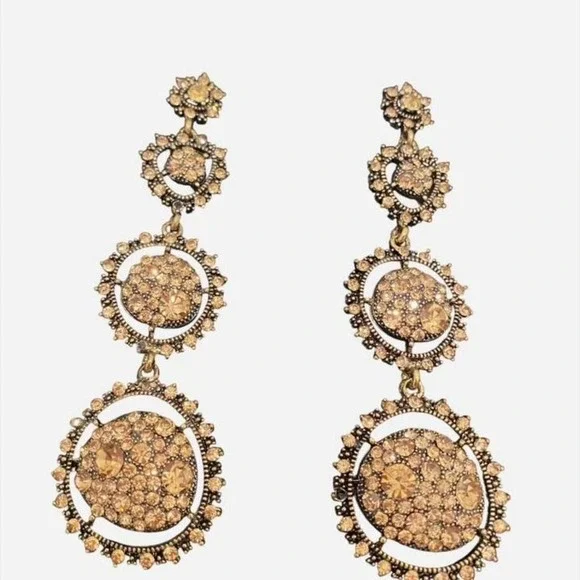 Gold tone dangling earrings with rhinestone details #glamour‎ #partyjewels y2k