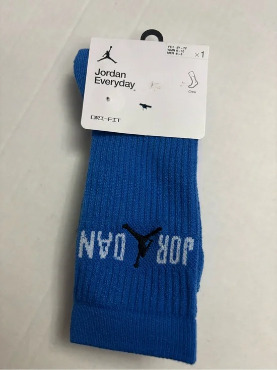 New! Jordan Everyday Dri-fit crew sock Y5-7, W6-10