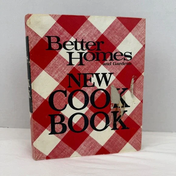 Better Homes‎ and Gardens New Cook Book Vintage Red Gingham 5 Ring Binder 1970s