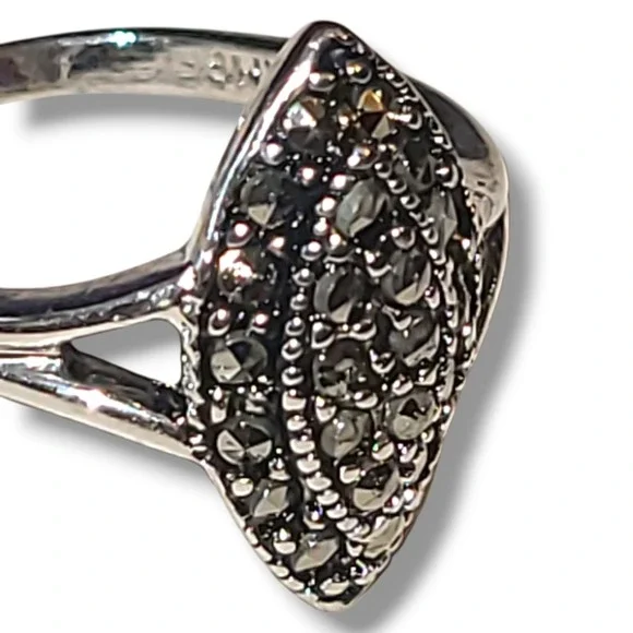 Vintage 18K HGE Genuine Marcasite Shield Cocktail Ring White Gold Tone Sz‎ 5
