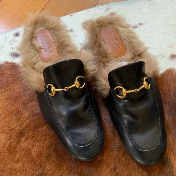 Gucci Black Leather Fur-Lined Horsebit Loafers