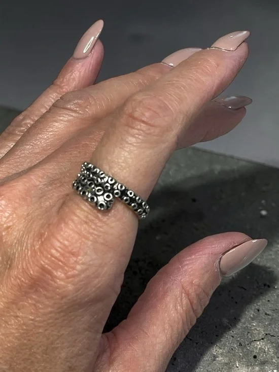 Silver Tone Octopus Tentacle Wrap Ring Textured Statement Ring Size 7.25