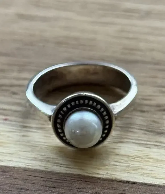 James Avery Retired Sterling Silver Vintage Beaded Ring W/ Cultured Pearl Sz 7